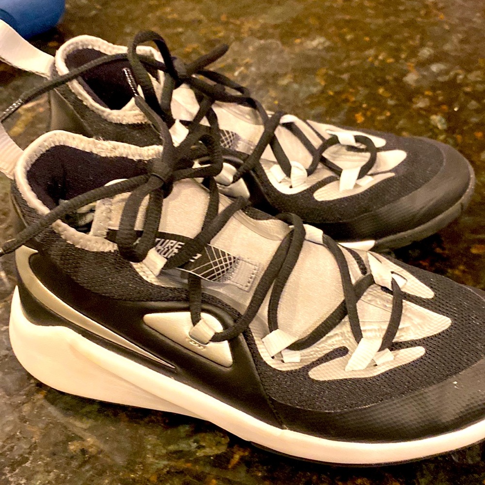Nike Future Court 2 basketball shoes